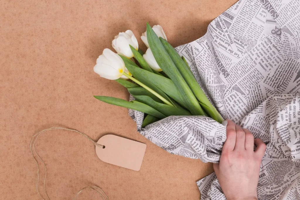 Happy Birthday Flowers Message: What to Actually Write on the Card