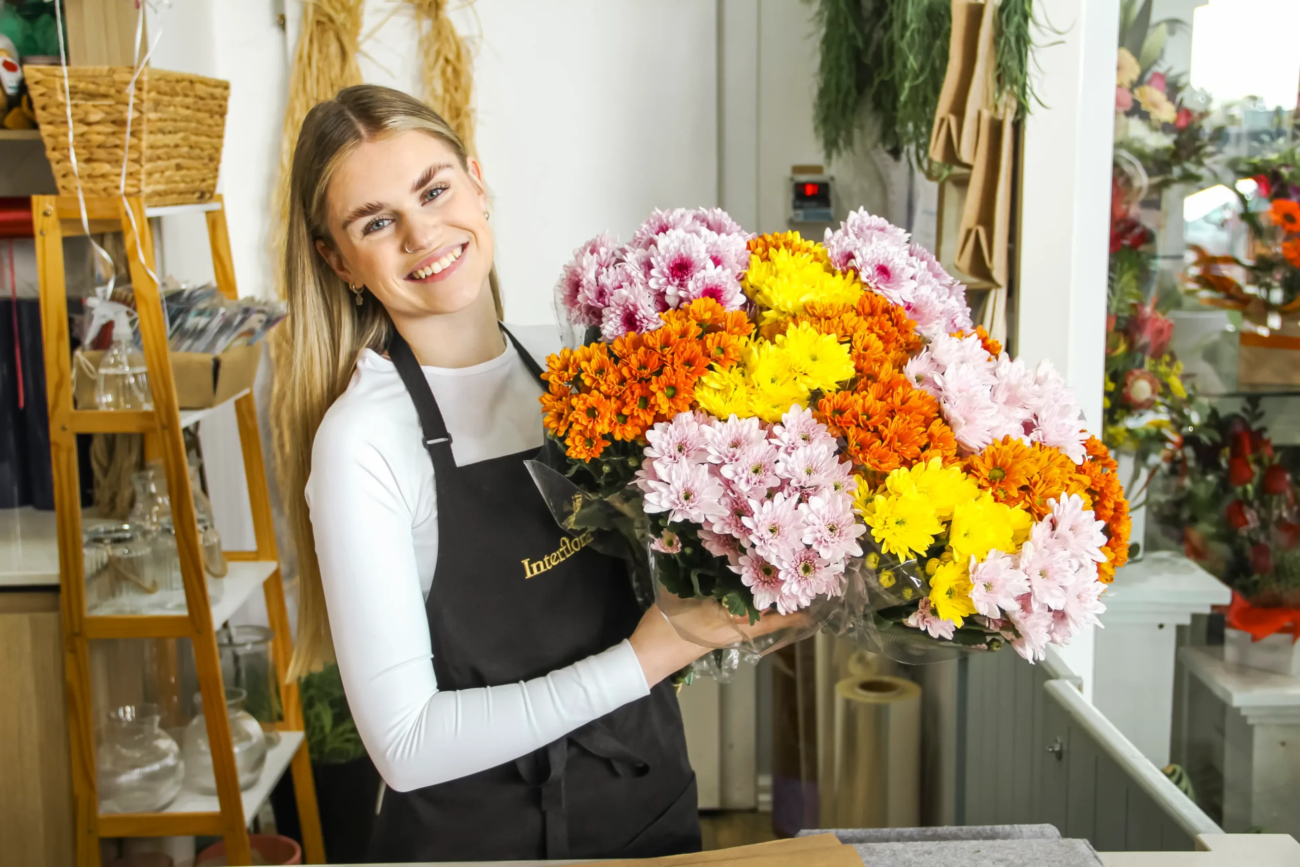 Birthday Flowers and Balloon Delivery: How to Combine Them Without It Looking Like a Hamper

